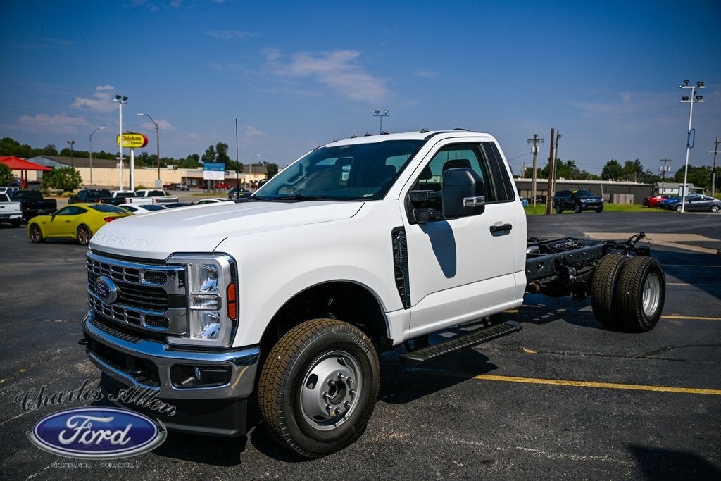 2026 Ford F-350SD XL DRW
