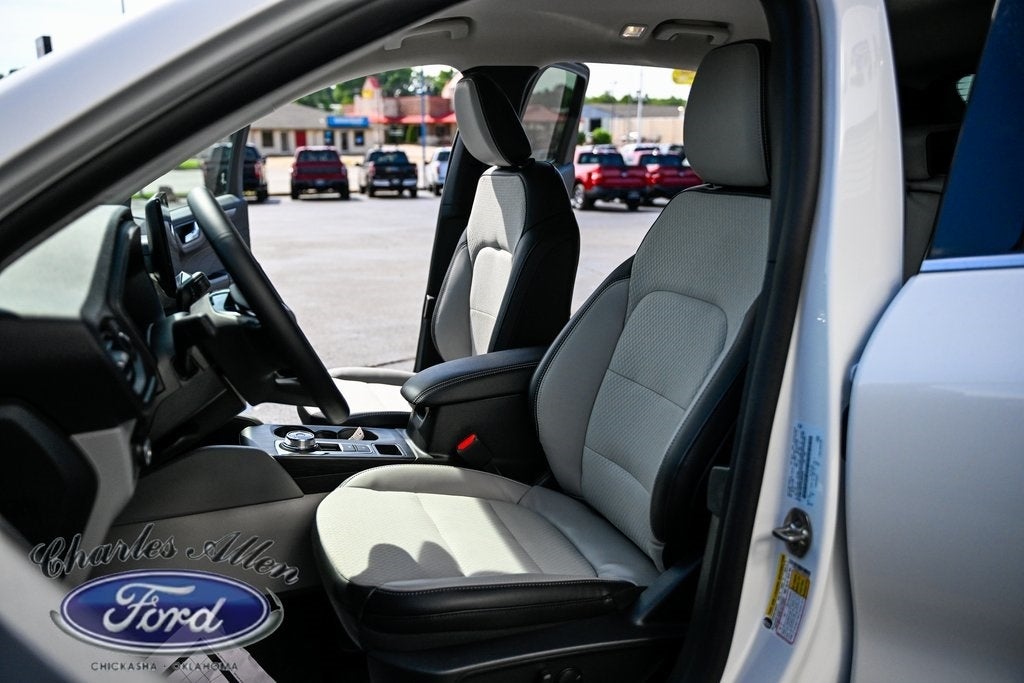 2025 Ford Escape Plug-In Hybrid Base