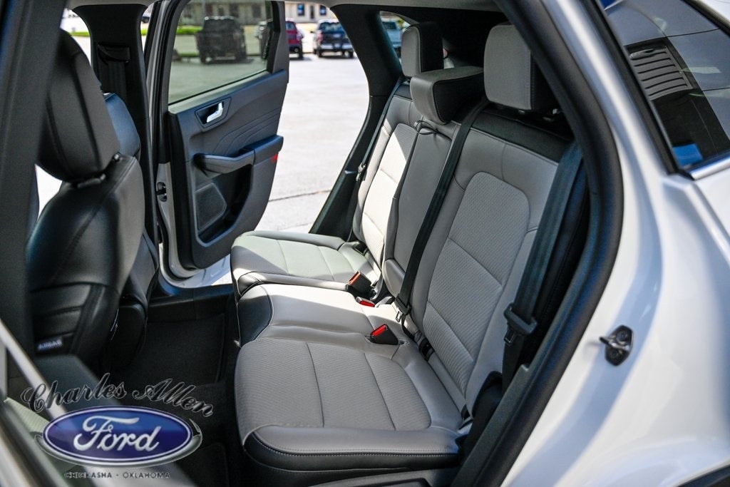 2025 Ford Escape Plug-In Hybrid Base
