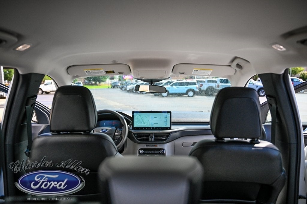 2025 Ford Escape Plug-In Hybrid Base