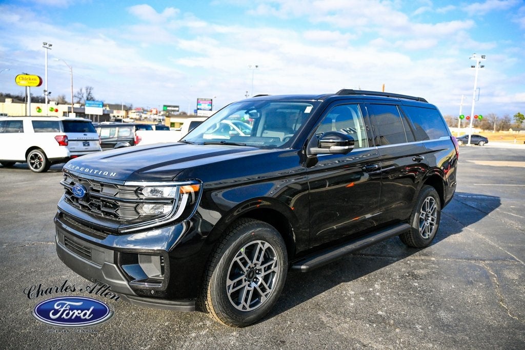 2025 Ford Expedition Active