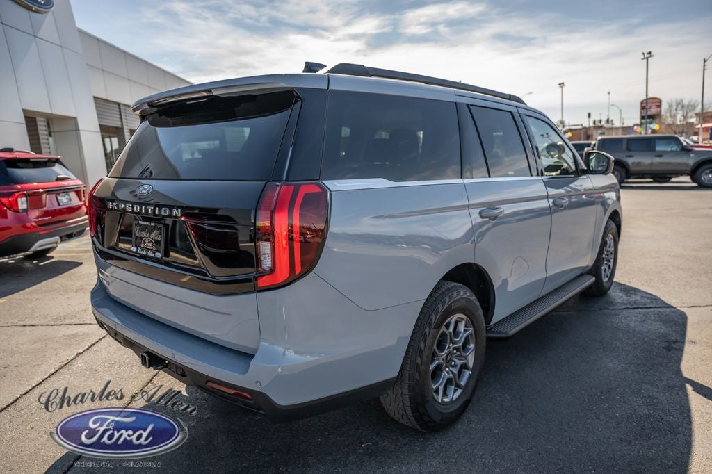 2025 Ford Expedition Active