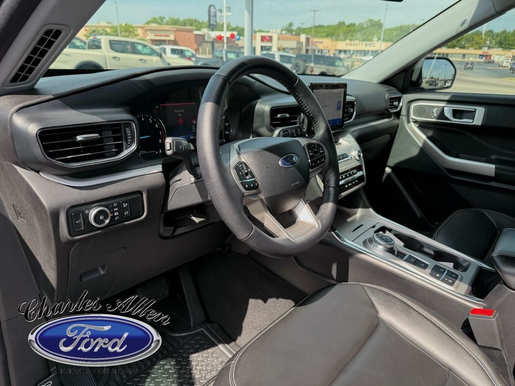 2024 Ford Explorer XLT