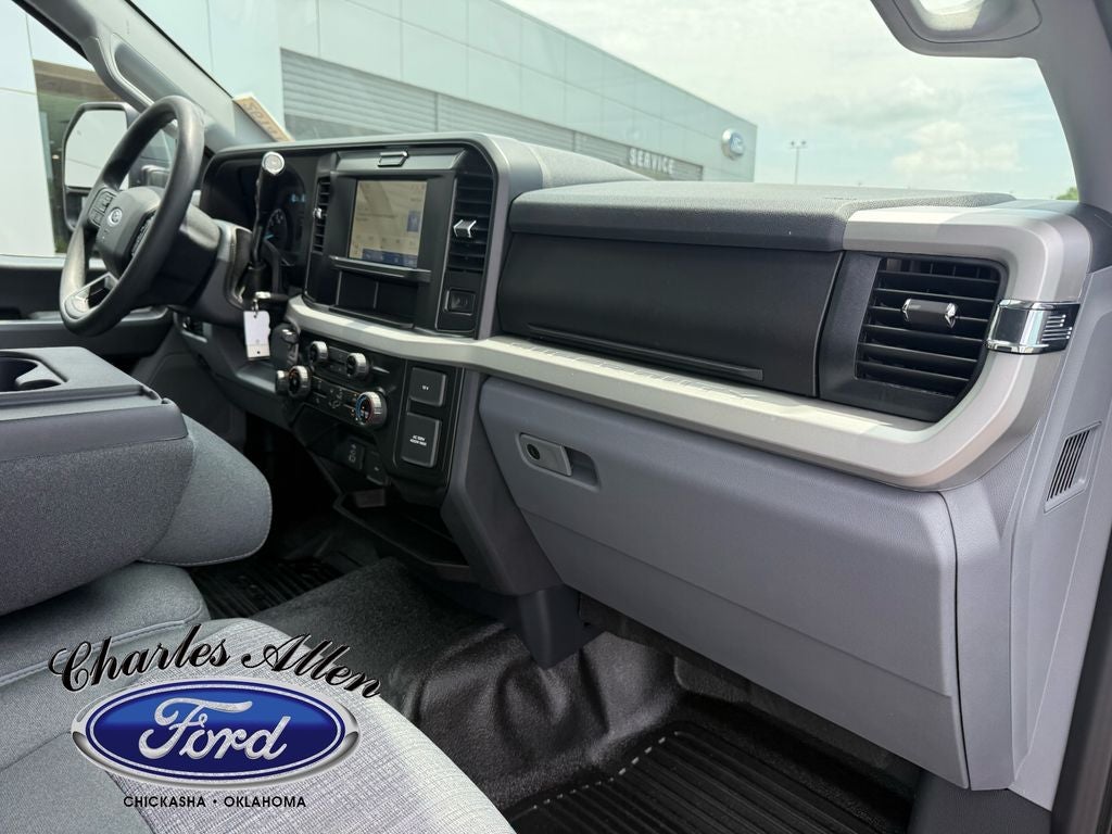 2026 Ford F-350SD XLT DRW