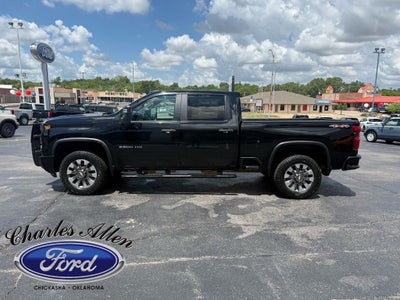 2024 Chevrolet Silverado 2500HD Custom