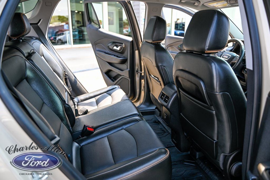 2023 GMC Terrain AT4