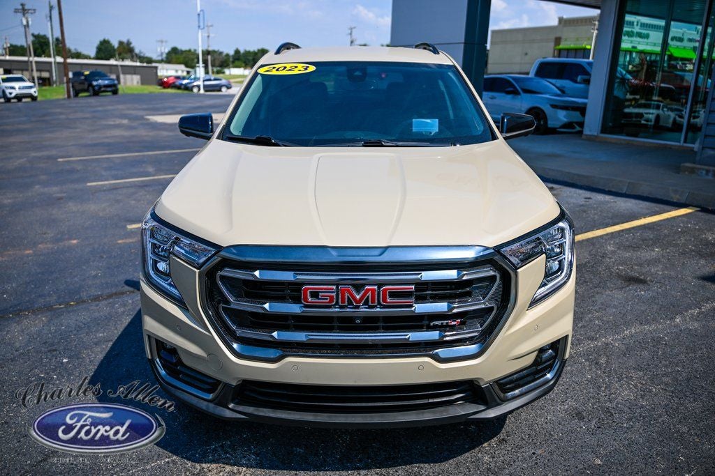2023 GMC Terrain AT4