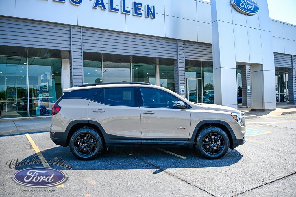2023 GMC Terrain AT4
