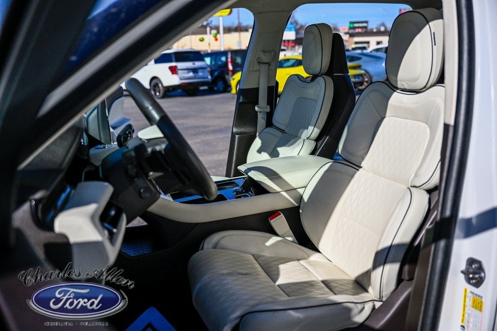 2023 Lincoln Aviator Black Label