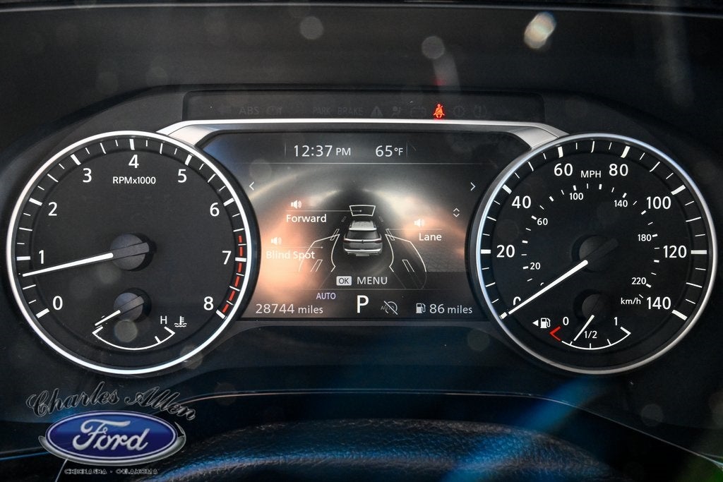 2024 Nissan Pathfinder SV